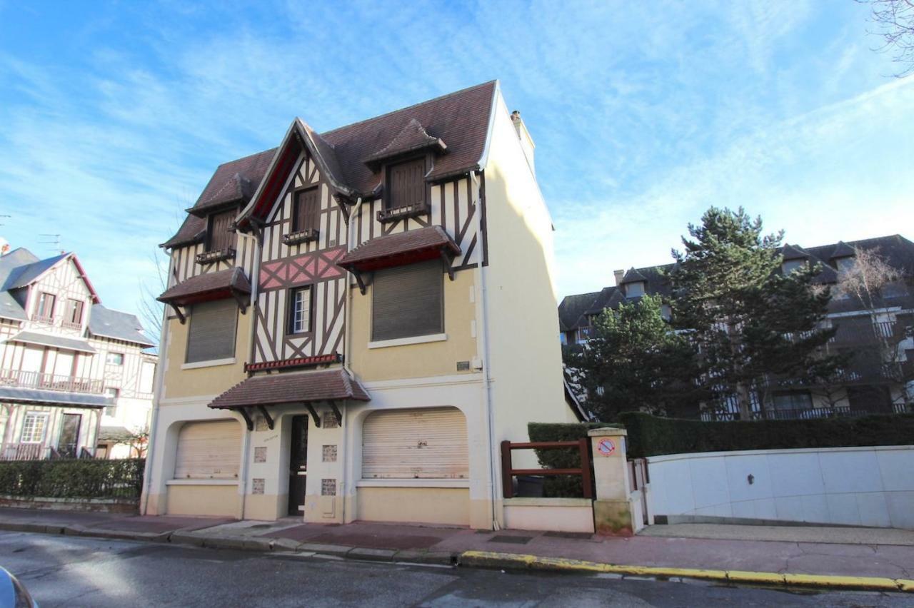 Le Royal Apartment Deauville Bagian luar foto