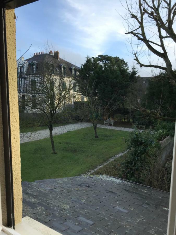 Le Royal Apartment Deauville Bagian luar foto